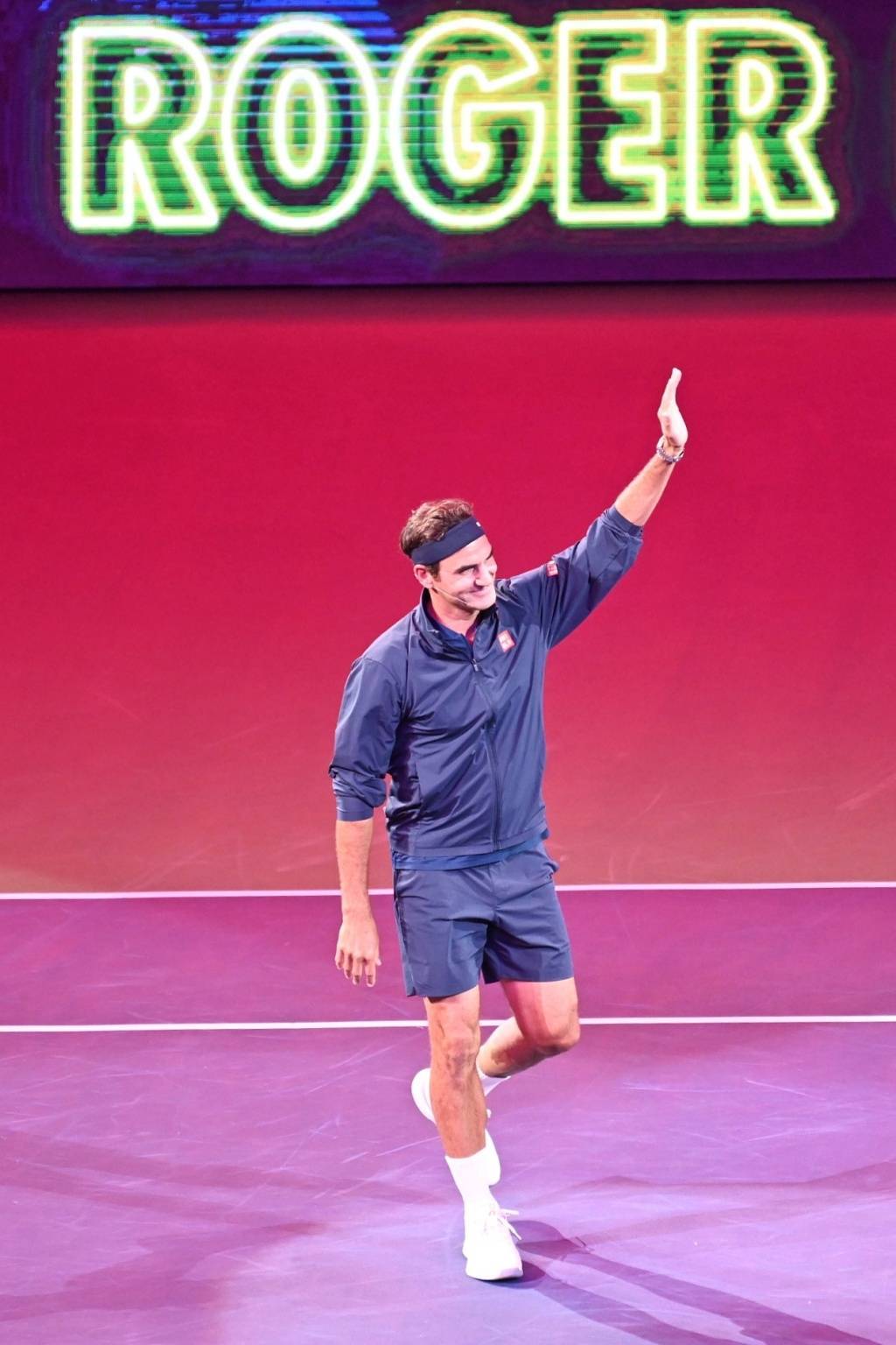 28圈体育- 尤文图斯观众热烈欢呼！，费德勒迎来三赛季出色发挥气势如虹延续