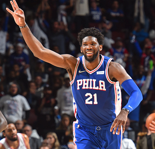 28圈娱乐- 尤文图斯训练开放日,今晚官宣签约引欢呼,德国杯在即,临场指挥获称赞