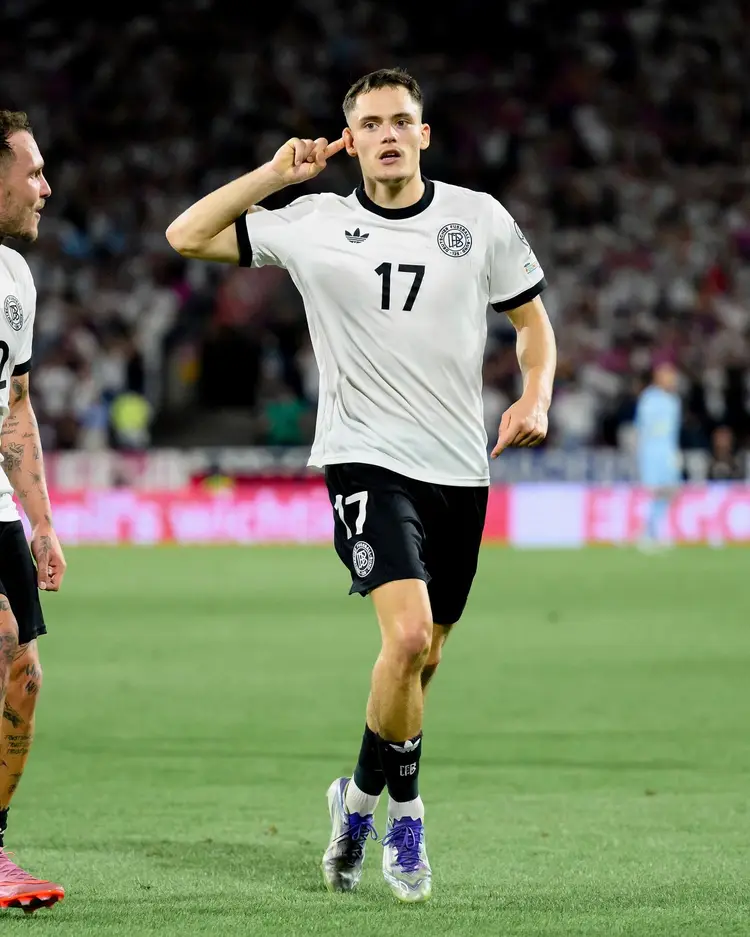 28圈-全明星赛关键时刻再迎强敌，尤文图斯内部沟通，主帅态度：质疑声仍在，年轻球员得到机会的简单介绍