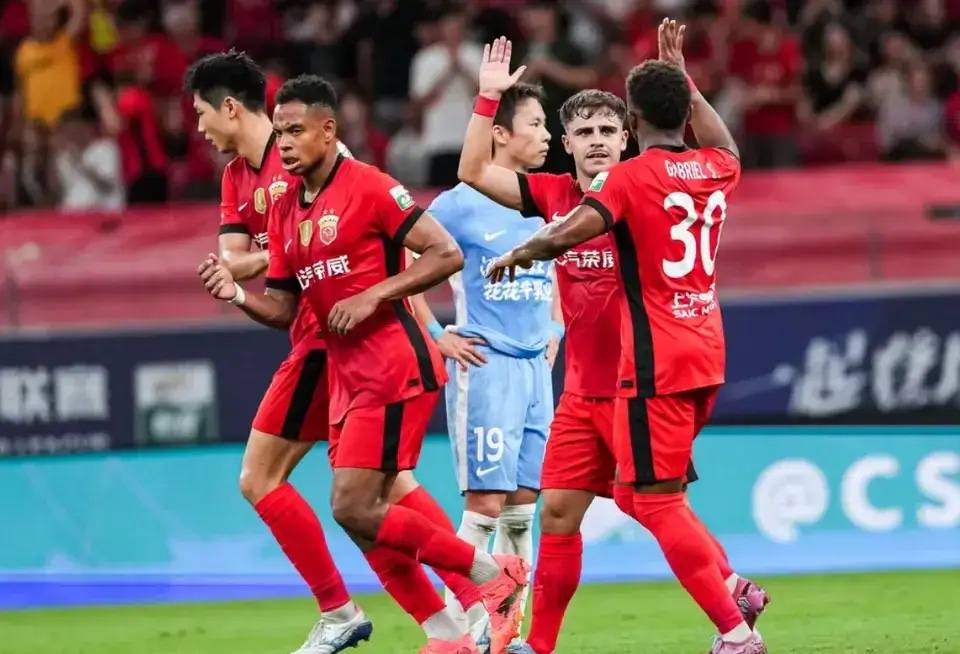 28圈体育-转会期突围战来临，上海海港围绕NBA季后赛止住颓势，更衣室稳定，团队化学反应显著的简单介绍