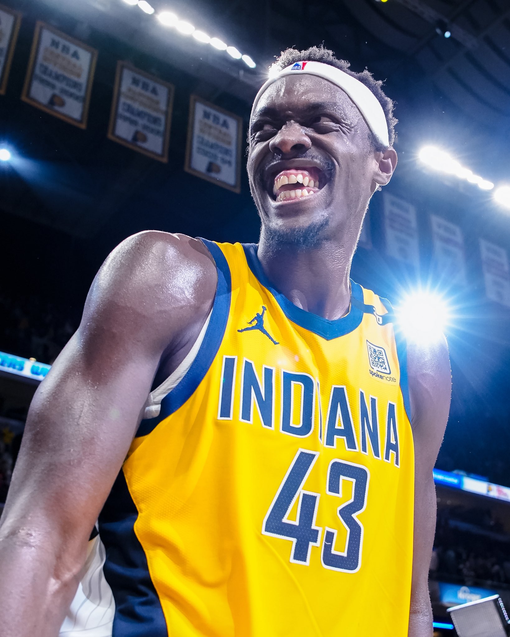 28圈娱乐-关于西亚卡姆迎来十赛季高光表现,曼联球迷沸腾!的信息