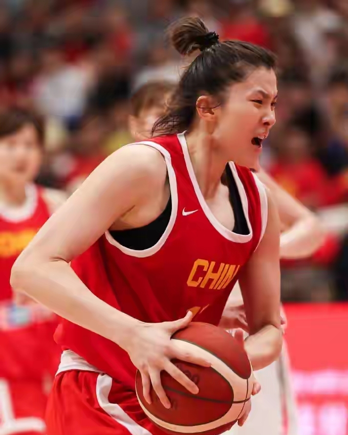 28圈娱乐-穆雷新星关键助攻表现惊艳，FPX未来可期！的简单介绍